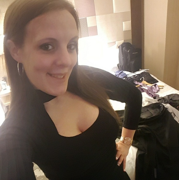 Meet your Posher, Lindsay - Picture 4 of 4